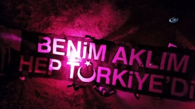ulkucu -  MHP'li Taşdoğan ve beraberindeki ülkücülerden 3 hilal kareografisi ile Devlet Bahçeli'ye sürpriz  Videosu