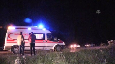 yolcu otobusu - Yolcu otobüsü şarampole devrildi: 7 yaralı - ERZİNCAN  Videosu