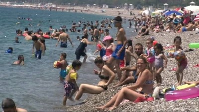 hafta sonu -  Antalya’da oyunu kullanan denize koştu  Videosu