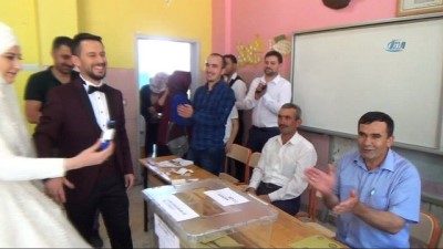 vatandaslik -  Gelinliğiyle oyunu kullandı  Videosu