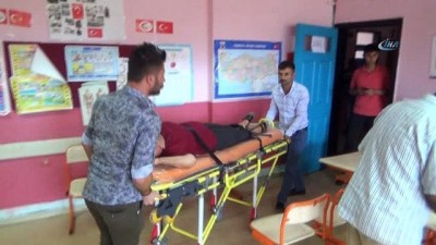 engelli vatandas -  Oy kullanmaya sedye ile gitti  Videosu