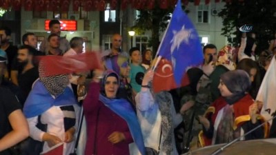 tezahur -   Tokat'ta AK Partililer, MHP'lilerle birlikte kutlama yaptı Videosu