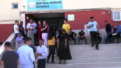 yoresel kiyafet - Türkiye sandık başında - HAKKARİ  Videosu