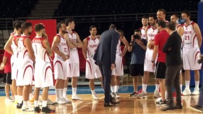 pazar gunu - A Milli Basketbol Takımı medya günü etkinliği düzenledi Videosu