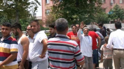 yaris -  Polis can kurtarma, vatandaş canlı yayın derdinde  Videosu