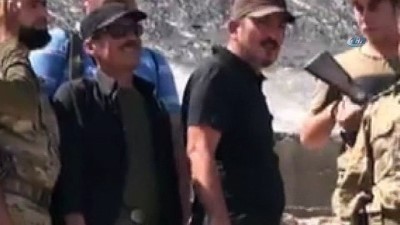 muhalifler -  - Darmık Dağı'nda Öcalan silüeti yerine Erdoğan posteri  Videosu