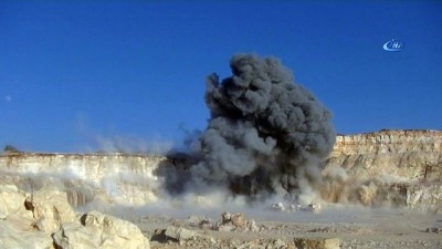 el bombasi -  Mazıdağı’nda bulunan patlayıcı ve mühimmat böyle imha edildi  Videosu