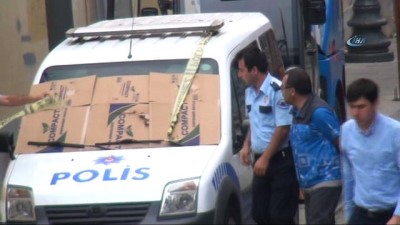 polis araci -  Taksim’de polis aracına dolu önlemi Videosu