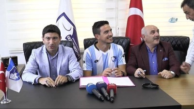 kulup baskani - BB Erzurumspor’un ilk transferi Leo imzayı attı Videosu