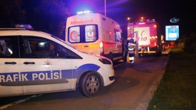 direksiyon -  Devrilen tırın sürücüsü aracını bırakıp kaçtı  Videosu