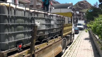 akaryakit tankeri -  Kaçak akaryakıt satan istasyona baskın  Videosu