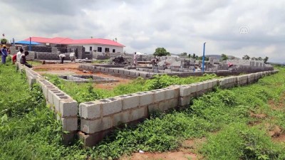 yetim cocuk - Nijeryalı yetimler Türklerin yardımıyla sıcak yuvaya kavuşacak - ABUJA  Videosu