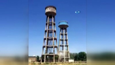 cokme tehlikesi -  Su kulesinin yıkılma anı kamerada  Videosu