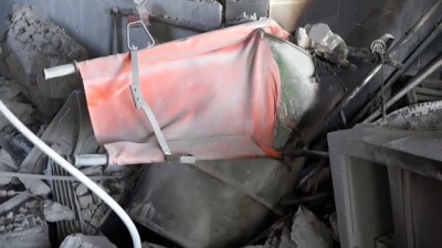 savas sucu - Suriye'nin Dera ilinde hastane vuruldu Videosu