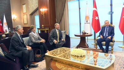  Cumhurbaşkanı Erdoğan, ABD'li senatörler Graham ve Shaheen'i kabul etti