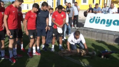rektor - Kayserispor yeni sezon öncesi top başı yaptı Videosu