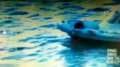 ikiz kardes -  7 tabut, 9 cansız beden... Sürat teknesinin batması sonucu yaşamını yitiren 9 kişinin cansız bedeni 7 tabutla adli tıp morguna getirildi Videosu