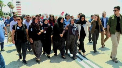 teroristler - Şehit Uzman Çavuş Tayfur Uluçay'ın cenazesi memleketine getirildi - ADANA Videosu
