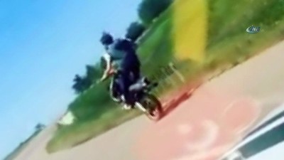 motosiklet surucusu -  Tek teker üzerinde ölümle dans  Videosu