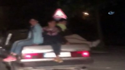 siradisi -  Çocukların bagaj üstünde tehlikeli yolculuğu kamerada  Videosu