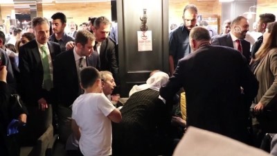 Cumhurbaşkanı Erdoğan, davet üzerine bir kafede vatandaşlarla sohbet etti (2) - DİYARBAKIR 