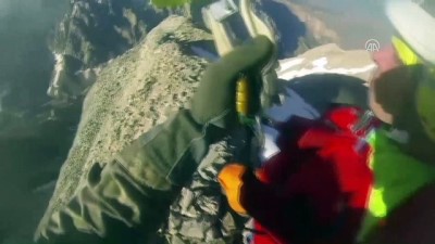Demirkazık Dağı'nda mahsur kalan 3 dağcının kurtarılma görüntüleri - NİĞDE