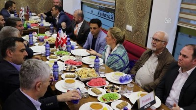 efes - MÜSİAD'dan Gürcistan'da iftar - TİFLİS  Videosu