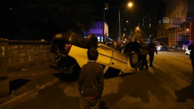 ticari arac - Ticari araç ile otomobil çarpıştı: 2 yaralı - KARS  Videosu