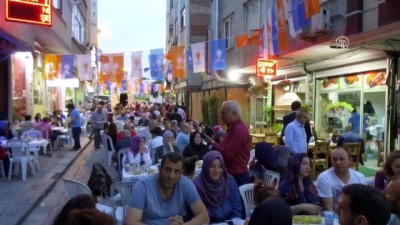 iftar sofrasi - Bakan Kaya: 'Ülkemizin üzerinde oyun oynamak isteyenlere asla geçit vermeyeceğiz' - İSTANBUL  Videosu