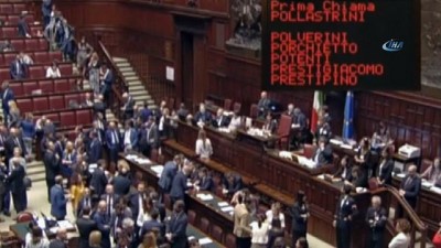 italya -  - İtalya'da Hükümet Güvenoyu Aldı Videosu