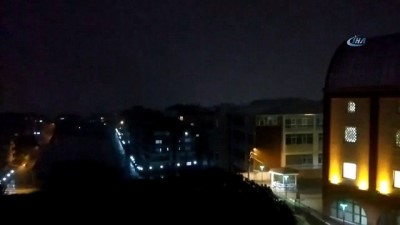cenin -  Şimşekler geceyi aydınlattı, caddeleri sular bastı Videosu