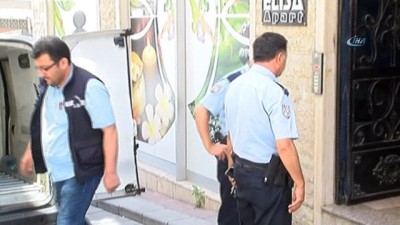 katil zanlisi -  Denizli’de cinayet...22 yaşındaki genç kız apartta bıçaklanarak öldürüldü  Videosu