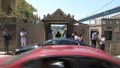 ziyaretciler -  Erdoğan Demirören'in yalısına ziyaretçi akını  Videosu