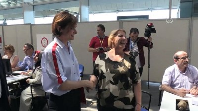 gurbetci - Gümrük kapılarında oy kullanılması - İSTANBUL Videosu