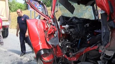 hafriyat kamyonu -  Hasdal - Kemerburgaz Yolu üzerinde zincirleme trafik kazası: 3 yaralı  Videosu