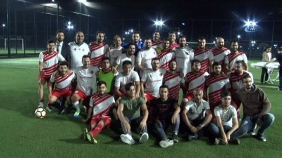futbol turnuvasi -  Milli futbolcular Kızılay için sahaya çıktı  Videosu