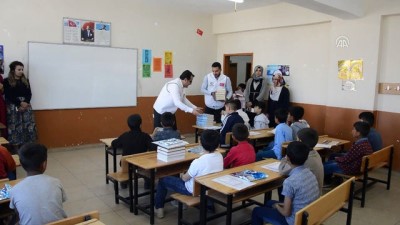 kullar - Öğrencilerin karne heyecanı - AĞRI/MARDİN  Videosu