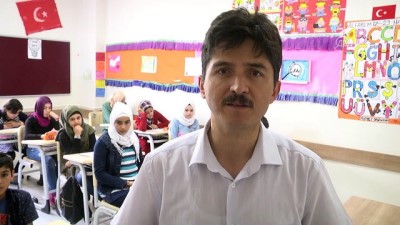 egitim ogretim yili - Suriyeli çocukların karne sevinci - SAKARYA Videosu