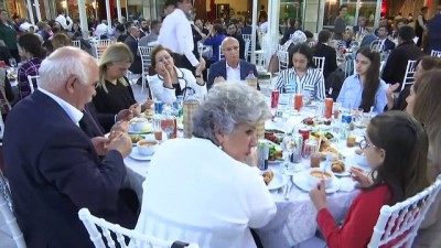 iftar sofrasi - Emniyetten şehit aileleri ve gaziler için iftar - Aile ve Sosyal Politikalar Bakanı Kaya - İSTANBUL  Videosu