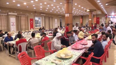 sili - Türk Kızılayı Musul'da iftar verdi  Videosu