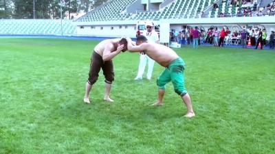 pehlivanli - Amasya'da geleneksel karakucak güreşleri  Videosu