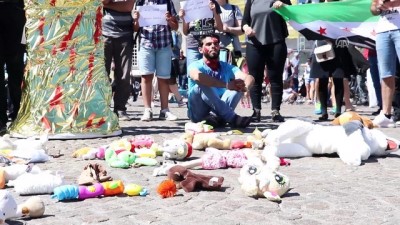 insanlik drami - Hollanda'da 'Dera'daki katliamı durdur' gösterisi - AMSTERDAM Videosu