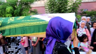  Minik Eylül için eylem yapan kadınlar, tabut taşıyıp idam istedi