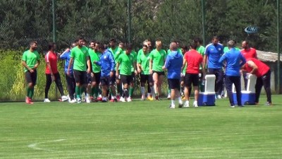 sampiyon - Konyaspor Teknik Direktörü Rıza Çalımbay transfer istedi  Videosu