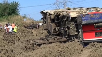  24 kişiye mezar olan vagonlar parçalanıyor
