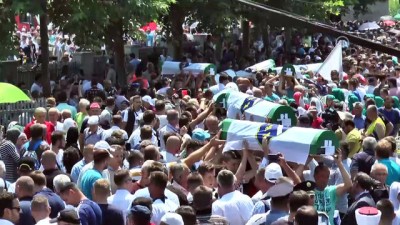 cenaze namazi - 35 soykırım kurbanı toprağa verildi (4) - POTOÇARİ Videosu