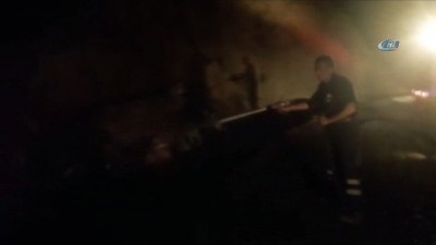 direksiyon -  Otomobil dereye uçtu, ardından alev aldı: 2 yaralı  Videosu