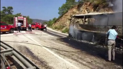 bild - Seyir halindeki yolcu otobüsünde yangın - MUĞLA  Videosu