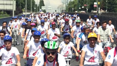 mehter takimi - 15 Temmuz şehitleri için pedal çevirdiler - İSTANBUL  Videosu