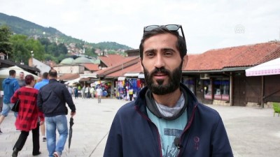 sokak muzisyeni - Avrupa'yı gezip bağlamayla Türk kültürünü tanıtıyorlar - SARAYBOSNA  Videosu